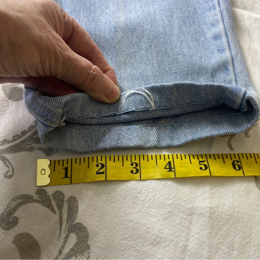 Bugle Boy Vintage Relaxed Fit
Tapered Jeans Tag Sz‎ 32X32 Actual
31X27 - Picture 7 of 14